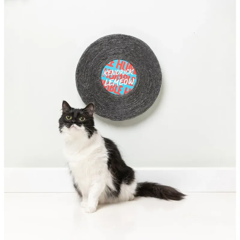 FuzzYard Record Cat Scratcher - Kendrick Lemeow - img 2